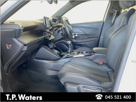 2021 Peugeot 2008 - thumbnail 6