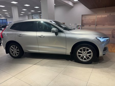 2021 Volvo XC60 B4 MHEV DSL (197hp) Momentum €42,950