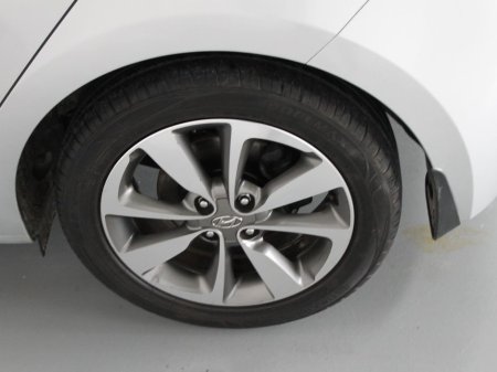 2015 Hyundai i20 - thumbnail 28