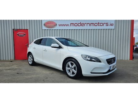 2015 Volvo V40 1.6t auto petrol se edition low kms