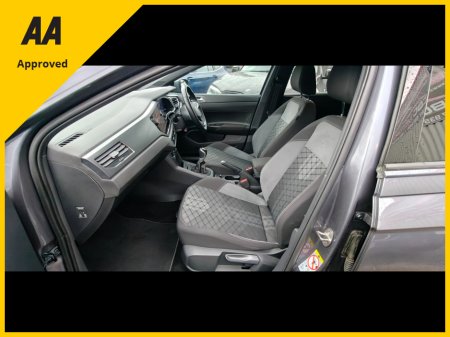 2022 Volkswagen Taigo 2022 R-LINE 1.0 TSI 110HP MANUAL 42,500 Kilometers €22,950 thumbnail