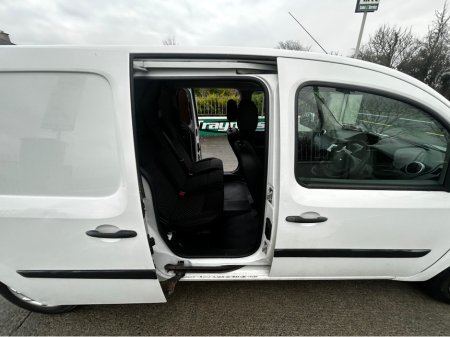 2012 Renault Kangoo 1.5 MAXI LL DCI 90 6DR 5 SEATER  CREWCAB €3,250 thumbnail