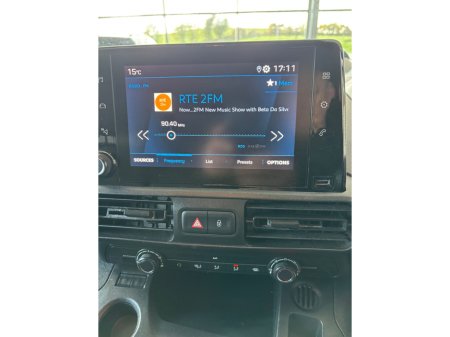 2020 Peugeot Partner - thumbnail 18