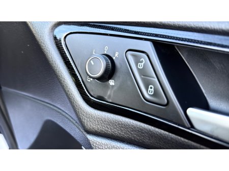 2018 Volkswagen Golf HIGHLINE 1.4TSI MK7.5 *32,000KM*AS NEW €21,900 thumbnail