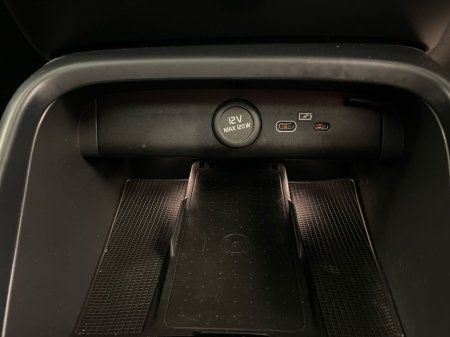 2022 Volvo XC40 - thumbnail 23