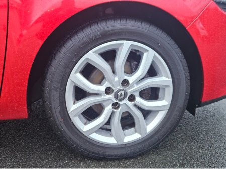 2019 Renault Clio DYNAMIQUE NAV TCE 1.0 90 4DR €10,950 thumbnail