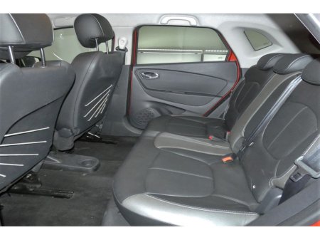 2016 Renault Captur - thumbnail 16