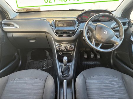 2013 Peugeot 208 - thumbnail 18