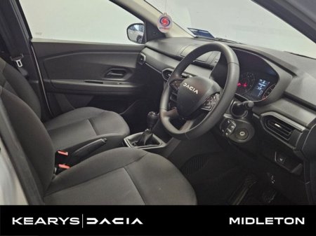 2023 Dacia Jogger TCe 110 Essential €18,490 thumbnail