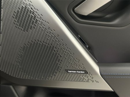 2026 BMW 5 Series 530e M Sport- IMMEDIATE DELIVERY thumbnail