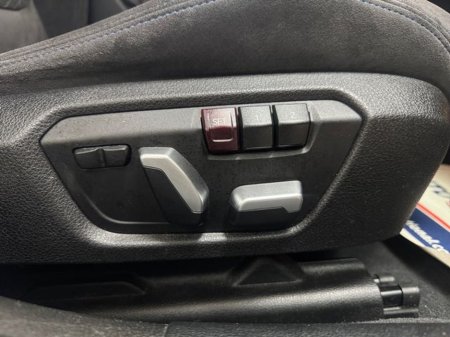 2016 BMW 3 Series - thumbnail 22