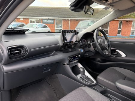 2023 Toyota Yaris 1.5 HYBRID..REAR CAMERA..APPLE CARPLAY €16,900 thumbnail