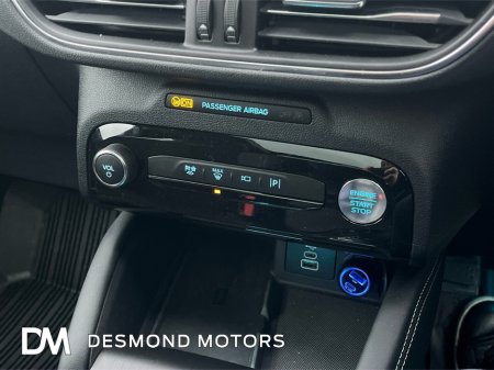 2025 Ford Kuga ACTIVE PHEV CVT €39,500 thumbnail