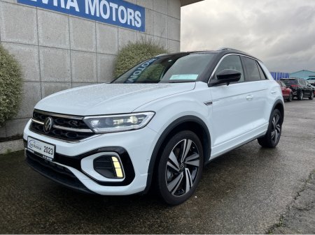 2023 Volkswagen T-Roc R-LINE AUTOMATIC 2.0 DIESEL //HALF LEATHER HEATED SEATS//REVERSE CAMERA//ADAPTIVE CRUISE CONTROL//KEYLESS ENTRY// €31,950 thumbnail