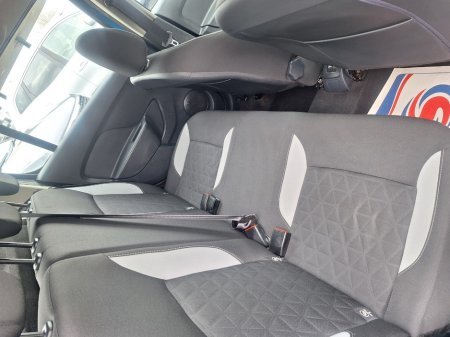 2015 Dacia Sandero - thumbnail 6