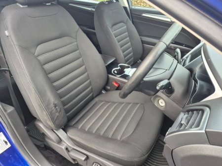 2017 Ford Mondeo - thumbnail 14