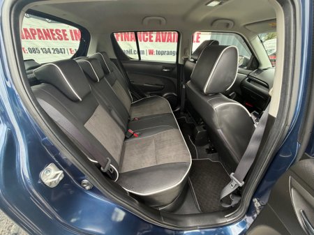 2015 Suzuki Swift - thumbnail 9