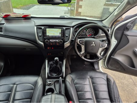 2017 Mitsubishi L200 DID BARBARIAN D/C 4WD 18 2.5 CR 4WORK 181BHP 178BHP 4DR €16,950 thumbnail