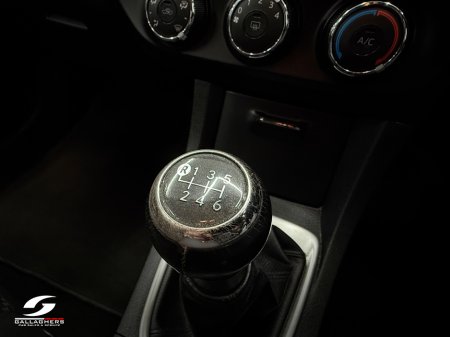 2015 Toyota Corolla - thumbnail 14