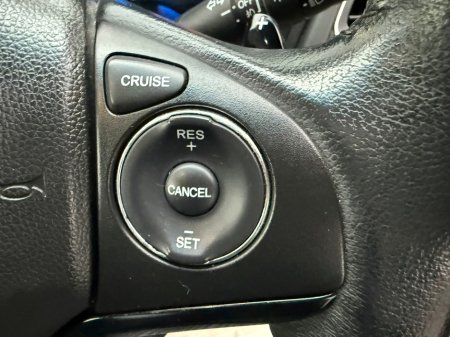 2015 Honda Vezel  €14,990 thumbnail