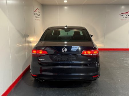2018 Volkswagen Jetta CL 2.0 TDI MANUAL 5SPEED 110BHP 4DR €13,900 thumbnail