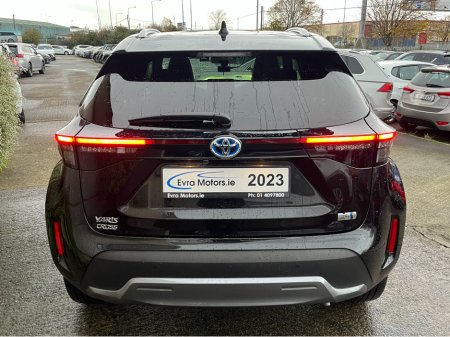 2023 Toyota Yaris Cross Z ADVENTURE HYBRID AUTOMATIC 1.5 PETROL //HEATED SEATS AND STEERING WHEEL//REVERSE CAMERA//ADAPTIVE CRUISE CONTROL// €28,950 thumbnail