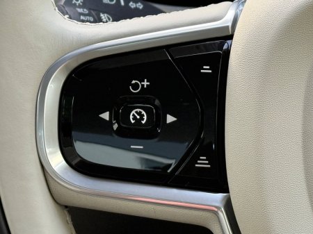 2019 Volvo S90 D4 190hp Momentum Geartronic thumbnail