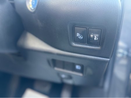 2018 Toyota C-HR - thumbnail 14