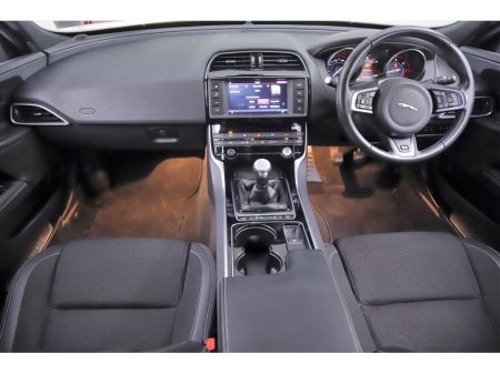 2017 Jaguar XE 2.0D R-SPORT 180BHP 6SPD €16,890 thumbnail