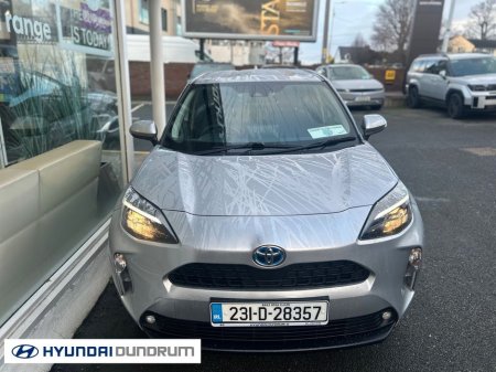 2023 Toyota Yaris CR Cross Luna 4DR Auto thumbnail