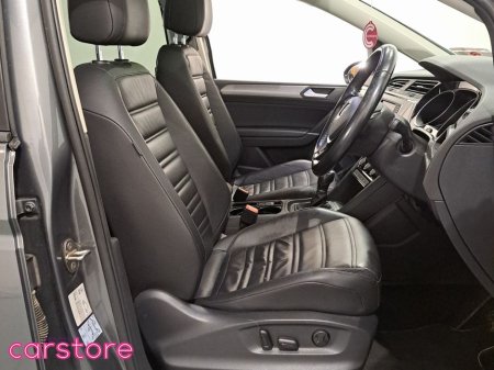 2016 Volkswagen Touran 2.0 TDI 150HP DSG Comfortline €18,880 thumbnail