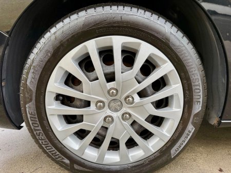 2019 Peugeot Traveller ACTIVE BLUE 1.5 HDI S/S**8 SEATER**NO VAT**ONE UK OWNER**FSH**MINT** €29,450 thumbnail