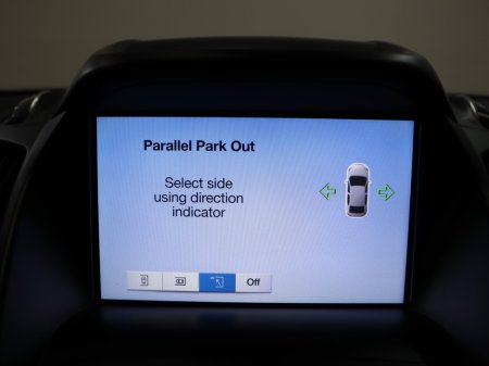 2017 Ford Kuga 1.5 TDCI 120PS FW FWD 4DR ST-LINE €15,800 thumbnail