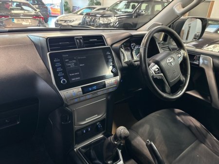 2022 Toyota Landcruiser SWB COMM MANUAL €45,950 thumbnail