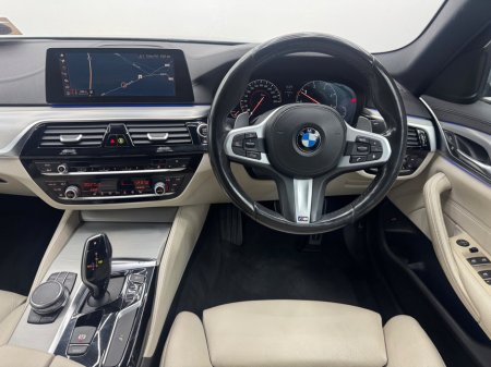 2019 BMW 5 Series - thumbnail 10