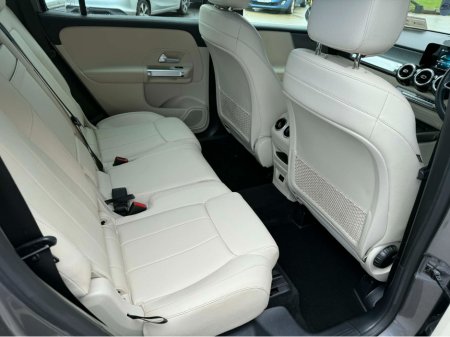 2021 Mercedes-Benz GLB - thumbnail 11