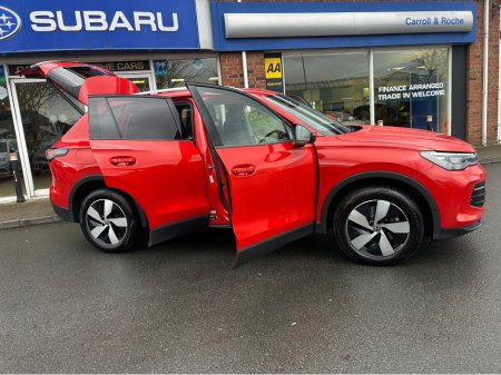 2025 Volkswagen Tiguan Match Edition + Low Mileage Tsi -PHEV S-Automatic / DSG - Beautiful SUV - Top Trade-ins & Great Finance €42,950 thumbnail