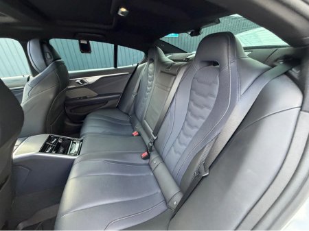 2020 BMW 8 Series - thumbnail 34