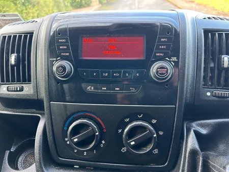 2019 Peugeot Boxer +Vat @ 23% BLUE HDI 335 L3 CRC 3 seater *SMALL MILEAGE*. Cab storage tools & equipment. Tipper. Small mileage. Aluminium body. 1 year Cvrt test. Mint €17,900