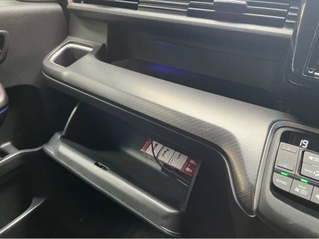 2018 Honda Stepwagon - thumbnail 19