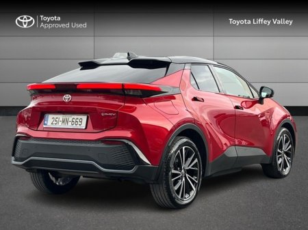 2025 Toyota C-HR - thumbnail 2