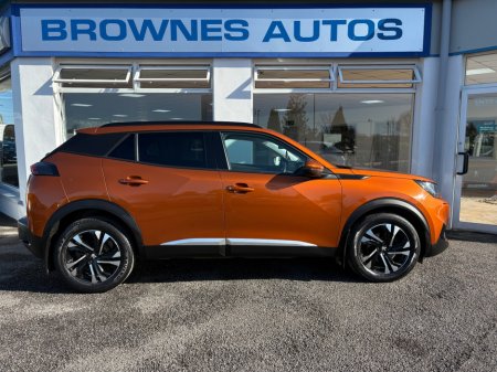 2021 Peugeot 2008 - thumbnail 5