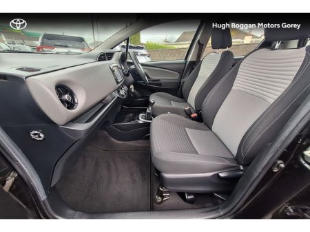 2020 Toyota Yaris - thumbnail 6