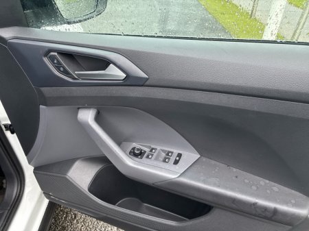 2020 Volkswagen T-Cross 1.0L Petrol Automatic TSI €21,950 thumbnail