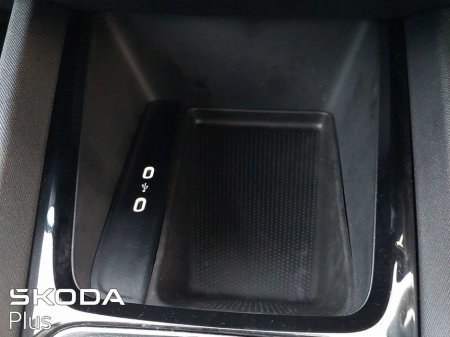 2023 Skoda Octavia STYLE 1.0TSI 110HP €27,950 thumbnail