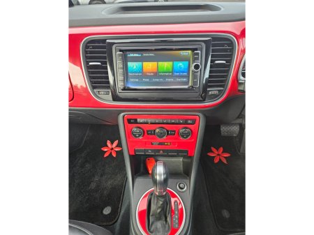 2014 Volkswagen Beetle - thumbnail 8