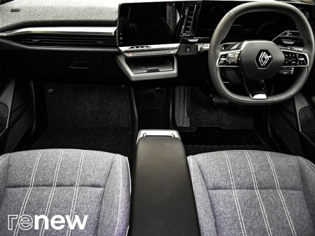 2023 Renault Megane E-Tech - thumbnail 2