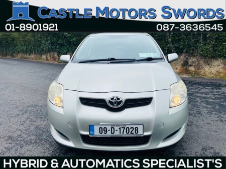 2009 Toyota Auris - view 4