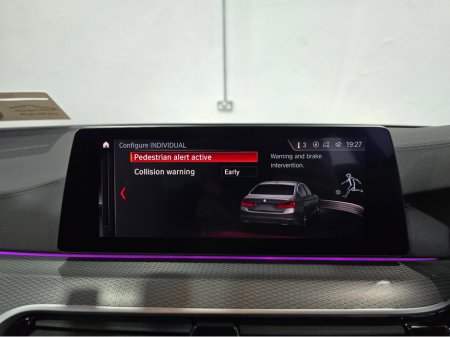 2019 BMW 5 Series - thumbnail 21