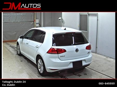 2014 Volkswagen Golf Comfort Line €11,450 thumbnail